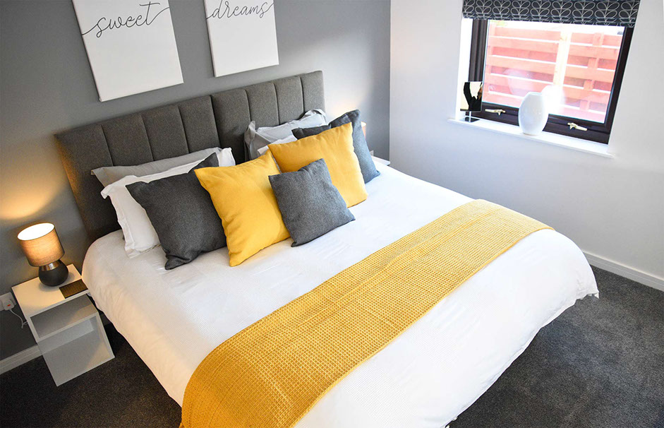 King Size Double Bed accommodation in Portree En Suite Bathroom WIFI