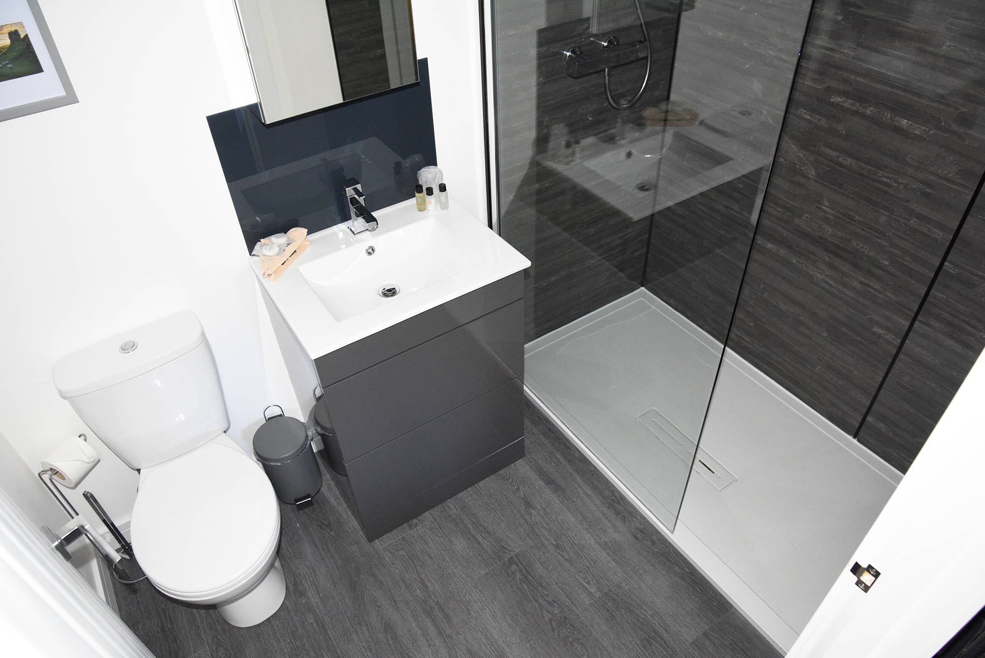 En Suite bathroom at Luxury Apartment Skye Self Catering accommodation in Portree